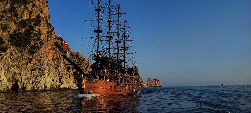 Cena Pirackiej Wycieczki Łodzią W Alanyi Z Transferem Z Hotelu